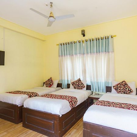 Hotel Angel Pokhara Esterno foto