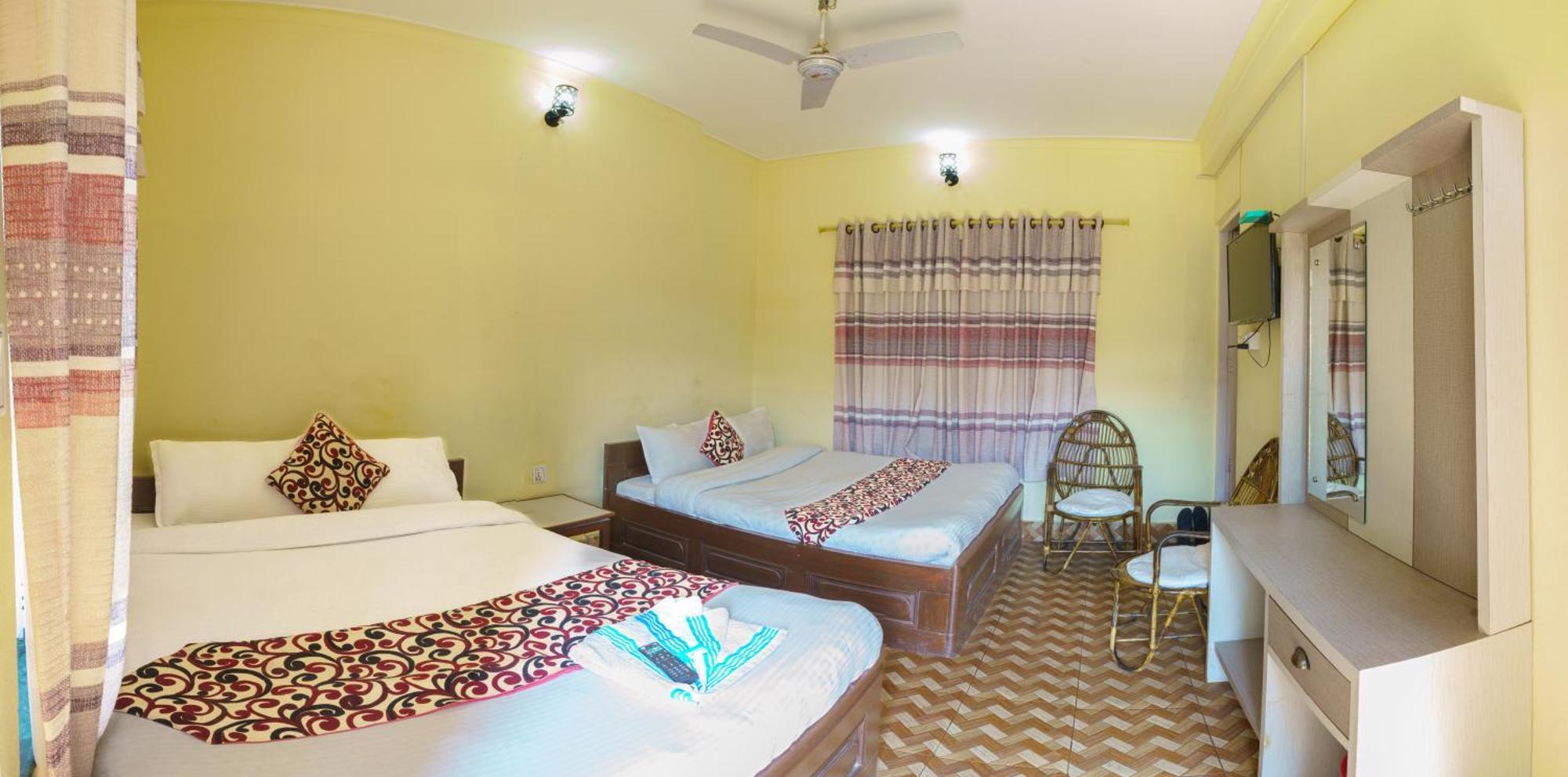 Hotel Angel Pokhara Esterno foto